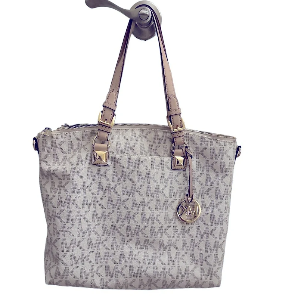 MICHAEL KORS SIGNATURE VANILLA SHOPPING TOTE SHOULDER BAG - Picture 3 of 14